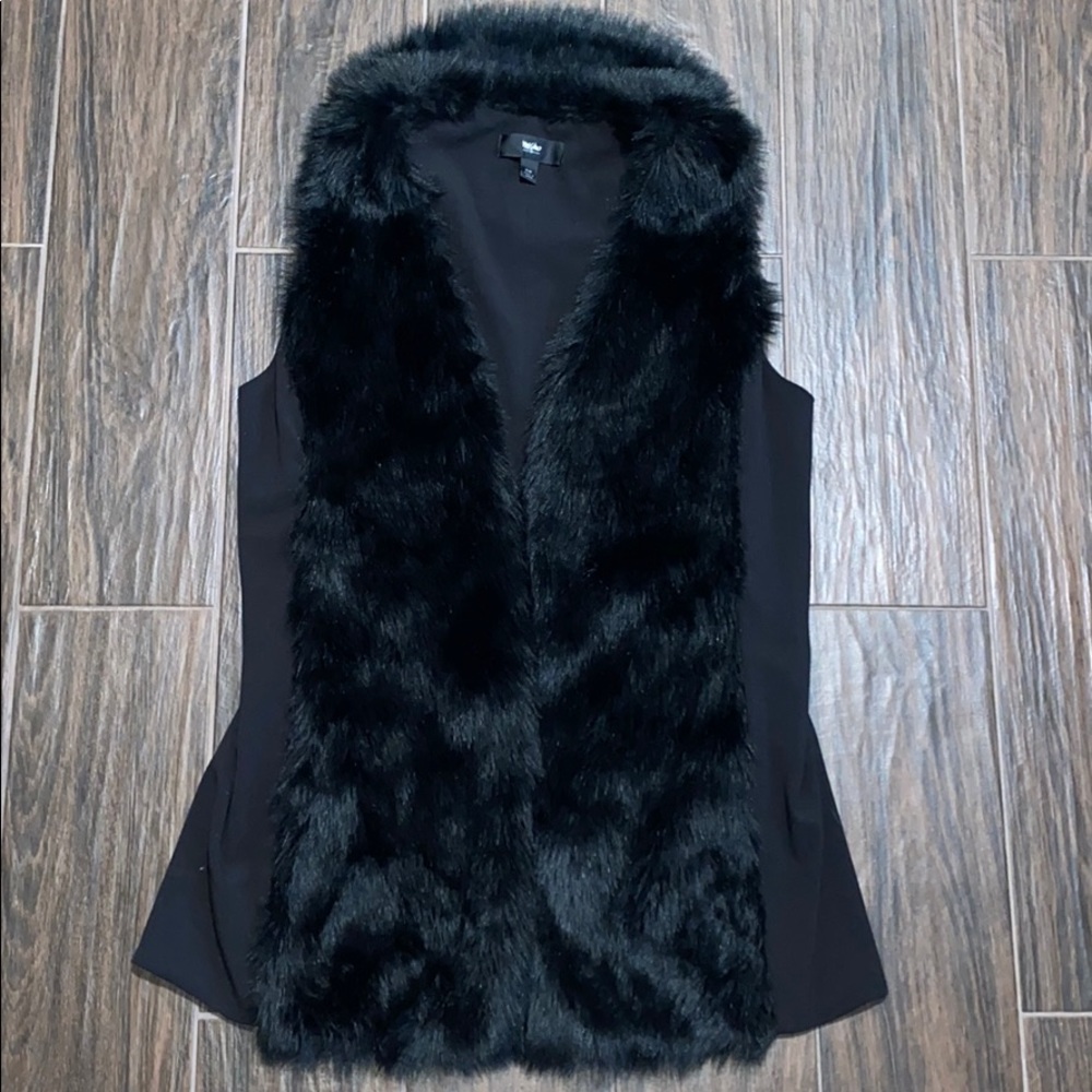 Black Faux Fur Vest - Women’s Sleeveless Coat